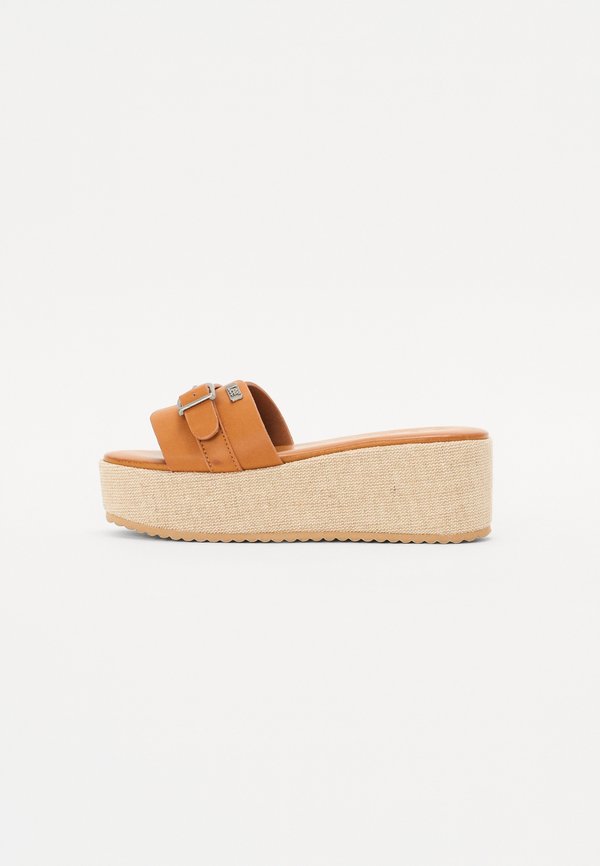 SENECA SLIDER WOMEN PLATFORM - Heeled mules - chipmunk