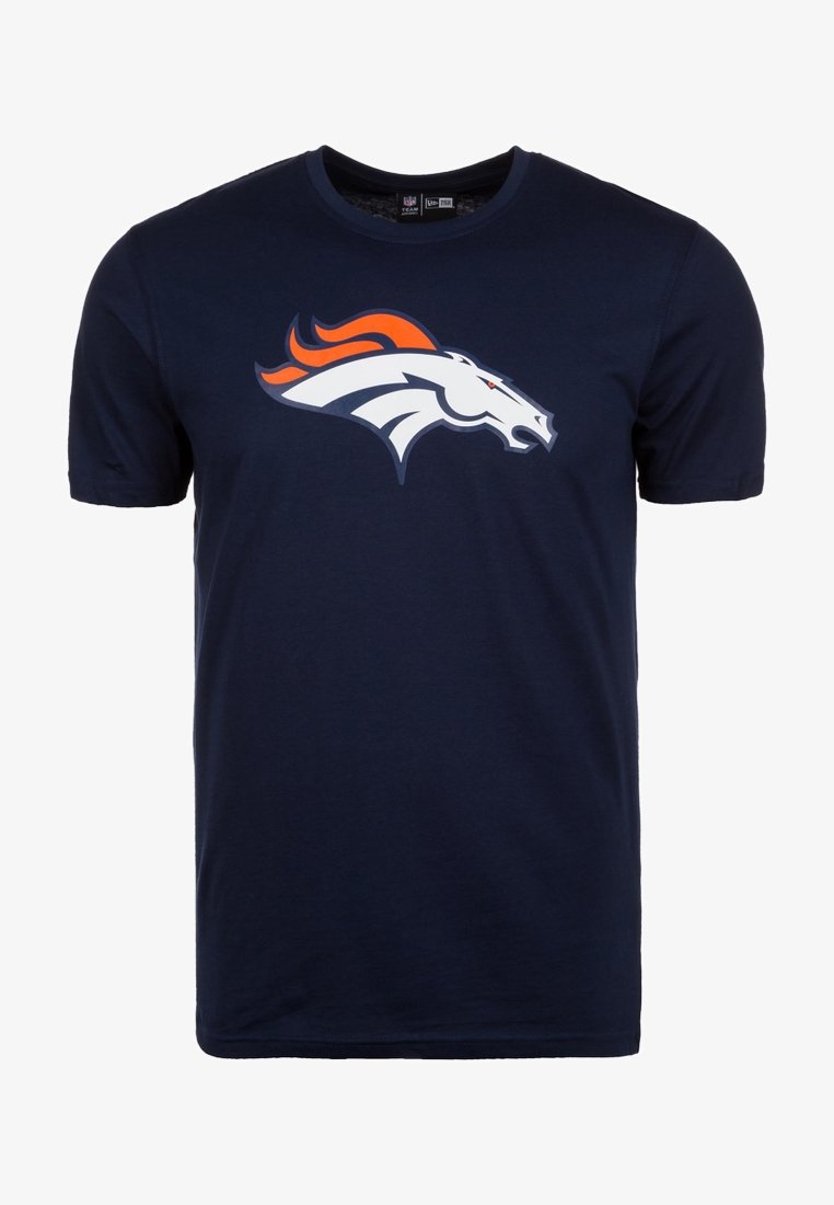 Navyblaue Kurzarm-T-Shirt aus Baumwolle, mit einem großen Denver Broncos Pferdelogo in Weiß und Orange auf der Vorderseite.