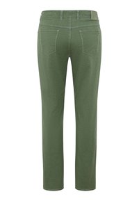 Pantalon en coton vert à coupe droite, doté de deux poches arrière et de surpiqûres contrastées. La ceinture comprend des passants de ceinture.