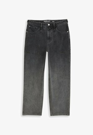 Zwarte vervaagde denim baggy jeans met grote voorvakzakken en riemlussen, maat gelabeld 32/32.