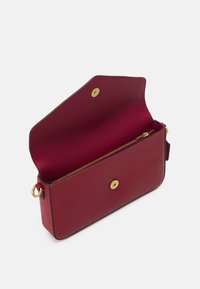 COACH CROSSGRAIN CROSSBODY SET - Mala a tiracolo - b4/enamel red