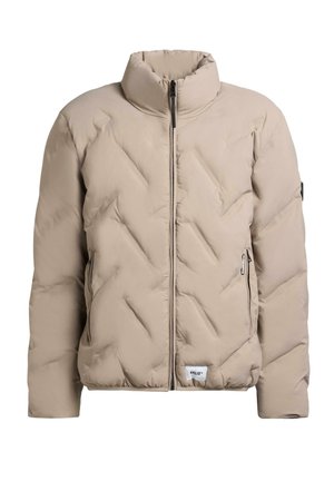 Giacca puffer beige con colletto alto, chiusura con zip e due tasche laterali. Presenta motivi a rombi trapuntati e una toppa con logo nella parte inferiore.