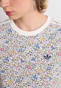 Thumbnail Image 7