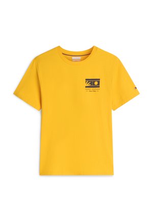 Tommy Hilfiger, BRAND LOVE - Тениска с щампа - orange flash