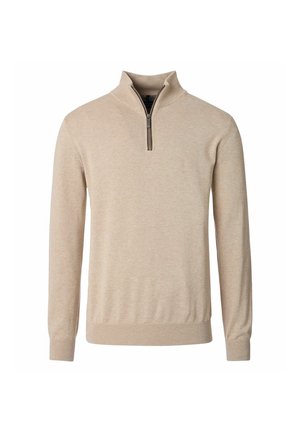 Beiger Herren-Pullover mit langem Ärmel, Viertel-Reißverschluss-Kragen und gerippten Bündchen und Saum, auf einem weißen Hintergrund präsentiert.