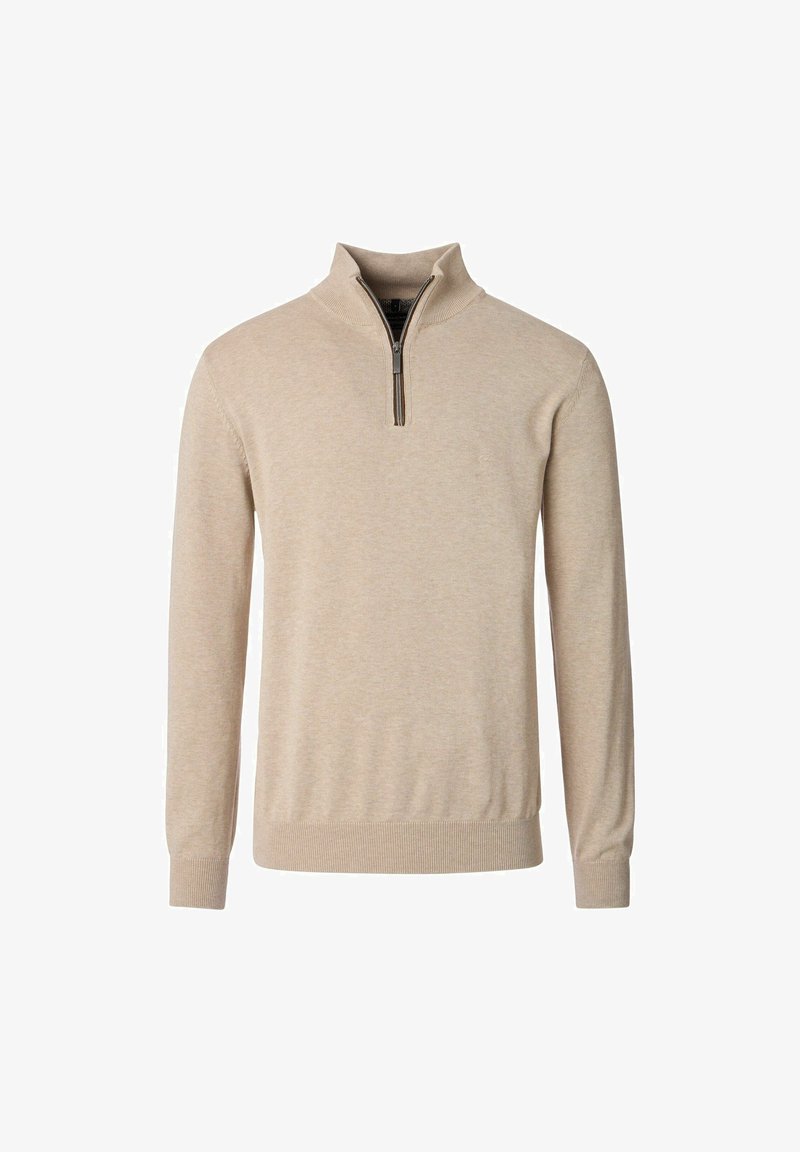 Beiger Herren-Pullover mit langem Ärmel, Viertel-Reißverschluss-Kragen und gerippten Bündchen und Saum, auf einem weißen Hintergrund präsentiert.