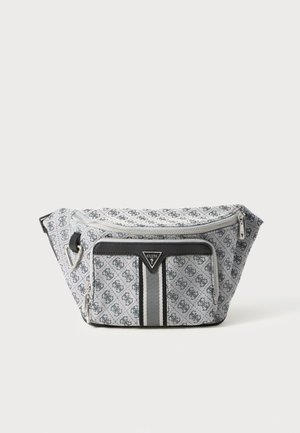Sac banane GUESS gris et noir à motifs avec poche avant zippée et sangle réglable, avec un détail bande verticale.