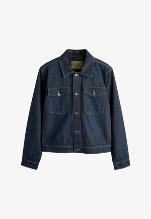 Sötétkék farmerdzseki galléros nyakkal, elülső gombolással, két mellzsebbel és kontrasztos varrással.