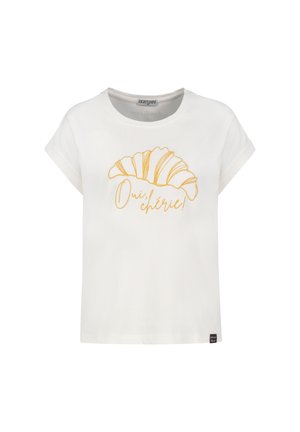 Weißes T-Shirt mit kurzen Ärmeln, auf der Vorderseite mit einer gelben Croissant-Illustration und dem Schriftzug "Oui, chérie!" bedruckt.
