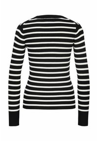 Schwarz-weißer, gestreifter Rippenpullover mit langen Ärmeln und Rundhalsausschnitt, der abwechselnd dicke und dünne horizontale Streifen aufweist.