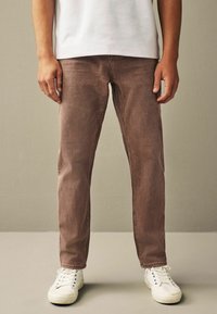 Next - Regular Fit Overdyed - Jeans Straight Leg - rust brown Thumbnail-Bild 1