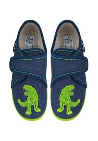 Maritimeblaue Canvas-Kinderschuhe mit grünen Akzenten, mit einem strukturierten Dinosaurier-Design auf der Vorderseite und Klettverschlüssen für einfaches An- und Ausziehen.
