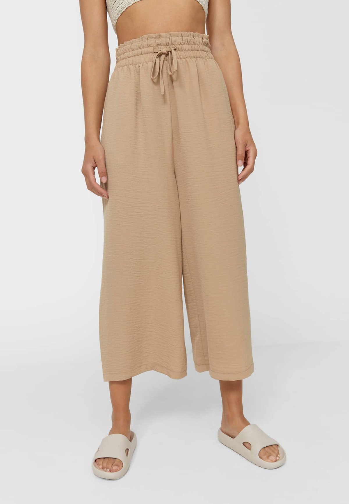 Stradivarius FLIESSENDE - Pantaloni - beige - Zalando.it