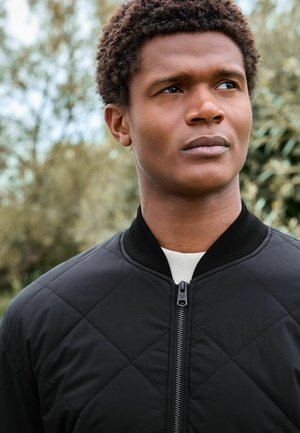 Next - Kurtka Bomber