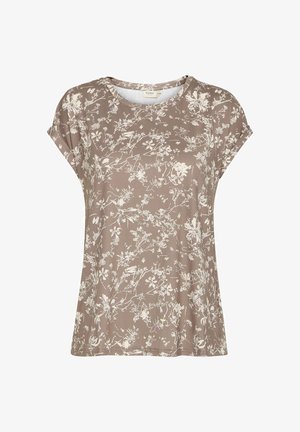 Hnědé květinové tričko s krátkým rukávem a kulatým výstřihem. Má měkkou texturu a vzor bílých květin a listů po celém povrchu.