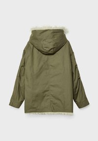 Olivgrüne Parka mit einer mit Fell gefütterten Kapuze, geradem Schnitt, langen Ärmeln und einem Saum mit einer strukturierten Fellkante.