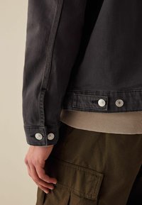 Next REGULAR FIT BUTTON UP - Teksajakk - smoke grey