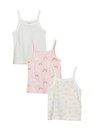 Drie katoenen tanktops: een witte, een roze met een regenboog- en wolkenpatroon, en een witte met kleine regenboogprints. Volantbandjes.