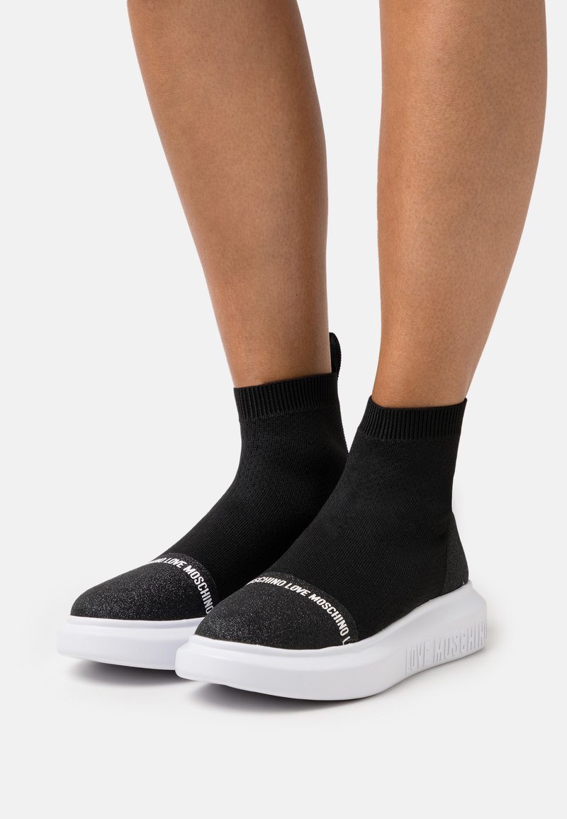 moschino basket chaussette