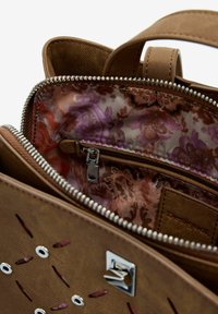 Desigual Tagesrucksack - brown
