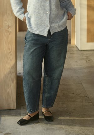 Kaffe Curve, KCNINNA CROPPED BARREL - Coupe large - blue washed denim