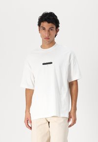 AllSaints SPITAL FIELDS CREW UNISEX - T-shirts med print - ashen white