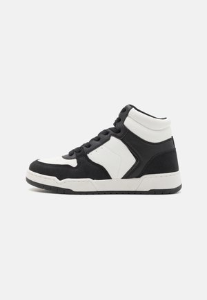 ONLY SHOES ONLSWIFT - Augsti sporta apavi - white/black