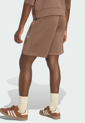 adidas Originals, ADIDAS ORIGINALS TREFOIL ESSENTIALS SPACER SHORTS - Pantaloni sportivi - earth strata