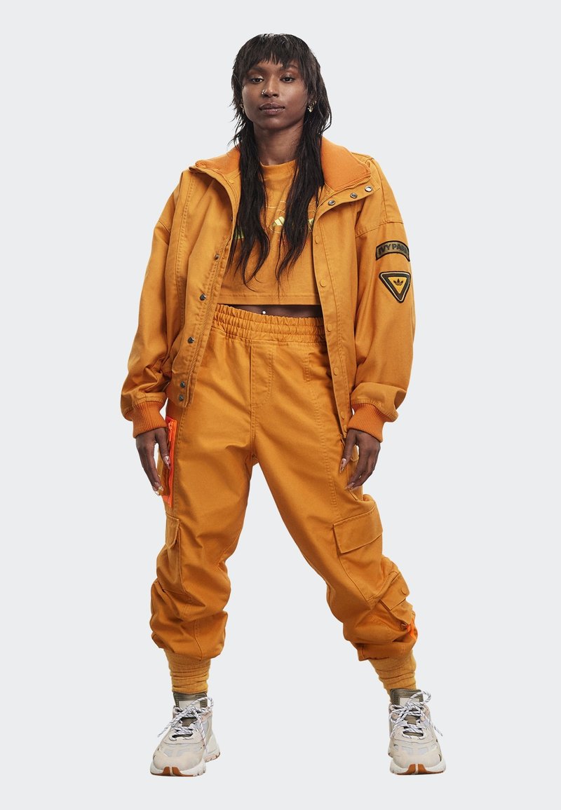 adidas Originals IVY PARK CANVAS JACKET Outdoor jacket focus orange/orange Zalando.co.uk