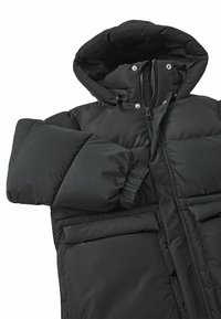 Schwarze gepolsterte Winterjacke mit Kapuze, Frontreißverschluss und Druckknöpfen, elastischen Bündchen und großen Klappentaschen.