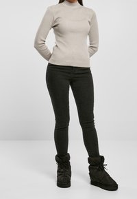 Urban Classics Sweter