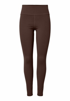 Pruunid legginsid kõrge vöökohaga, valmistatud venivast kangast, millel on sile tekstuur ja puuduvad nähtavad mustrid või metallist detailid.
