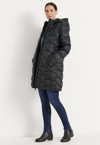 Cellbes of Sweden Wintermantel - black