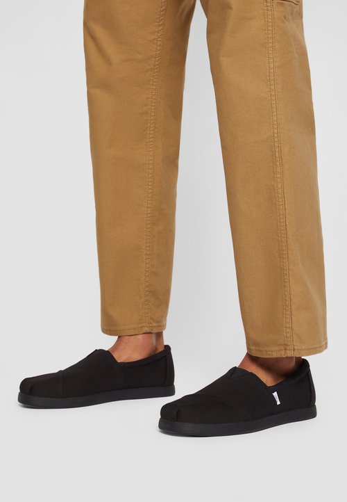 toms alpargata vegan