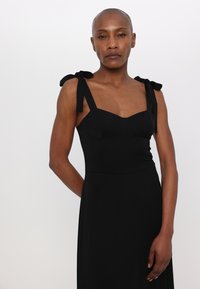 Armani Exchange Vapaa-ajan mekko - black