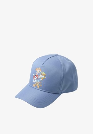 Lyseblå børnebaseballkasket med farverige Paw Patrol-figurer trykt på frontpanelet.