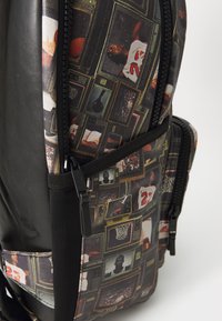 Jordan BOROUGH GRAPHICS BACKPACK - Zaino - black/multi