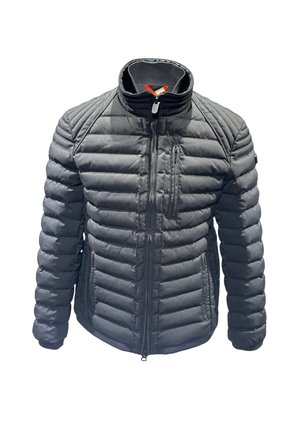 Schwarze gepolsterte Jacke mit hohem Kragen, horizontal gesteppten Abschnitten, Front-Reißverschluss und einer kleinen Reißverschlusstasche auf der Brust.