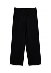 Pantalones de pierna ancha con rayas negras, vistos desde atrás con trabillas para cinturón y dos bolsillos con solapa.