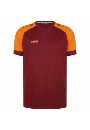 Bordeaux sportshirt met oranje accenten op de schouders, korte mouwen en v-hals. Voorzien van het JAKO-logo in contrasterend geel op de voorkant.