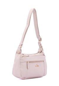 Borsa a tracolla in pelle beige con finitura testurizzata, tracolla regolabile, tasca con zip frontale e dettagli in tonalità oro. Design compatto e strutturato.