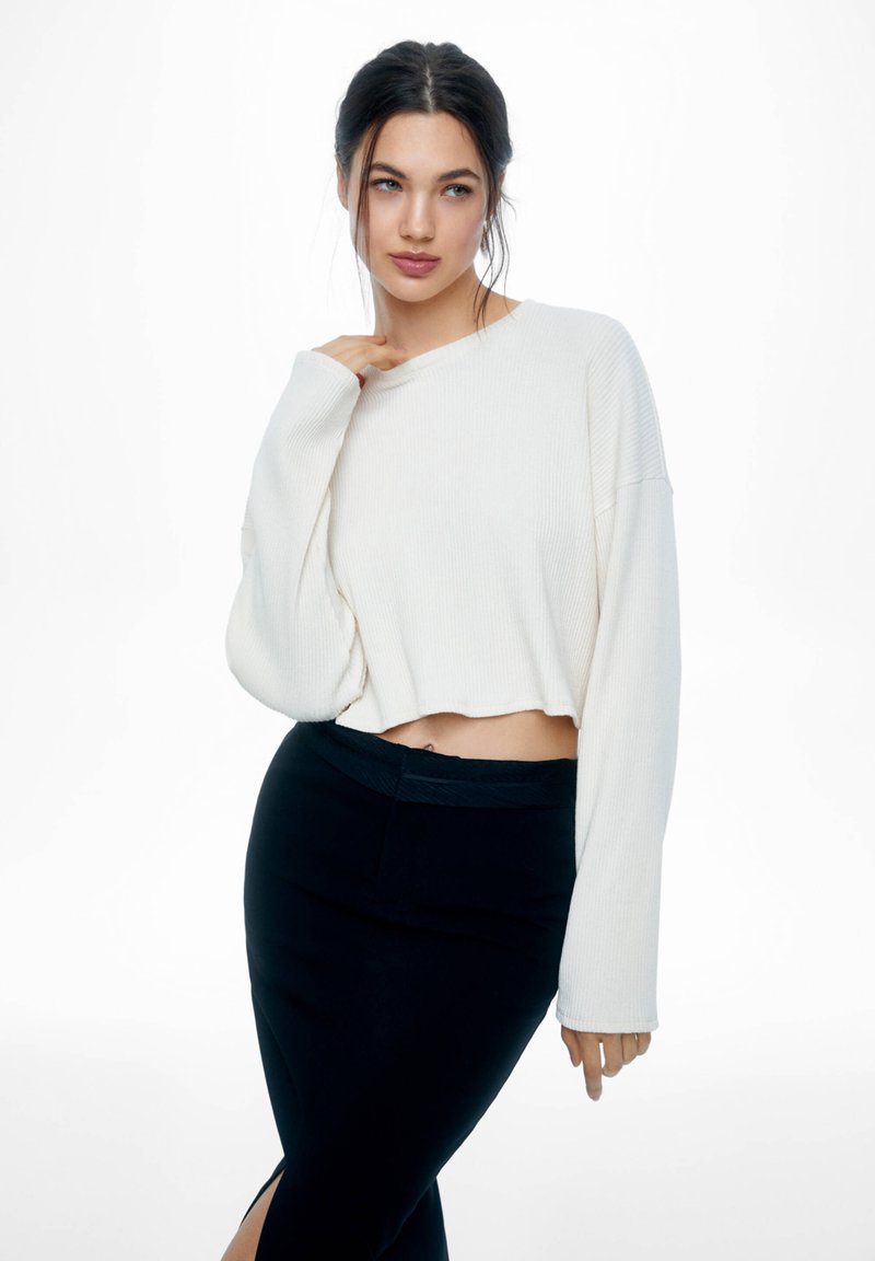 PULL&BEAR WITH ROUND NECK Jumper mottled beige Zalando.de