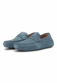 Blå ruskinds loafers med en mokkasinsilhuet, der har dekorativ syning og en glat tekstur. Letvægts gummisål for komfort.