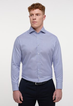 TWILL-HEMD - MODERN FIT - Skjorter - blau/weiß