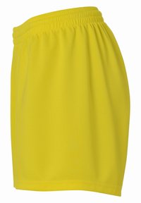 Pantalones cortos deportivos amarillos con cintura elástica, hechos de una tela suave. Sin patrones ni detalles, con un corte y dobladillo regular.