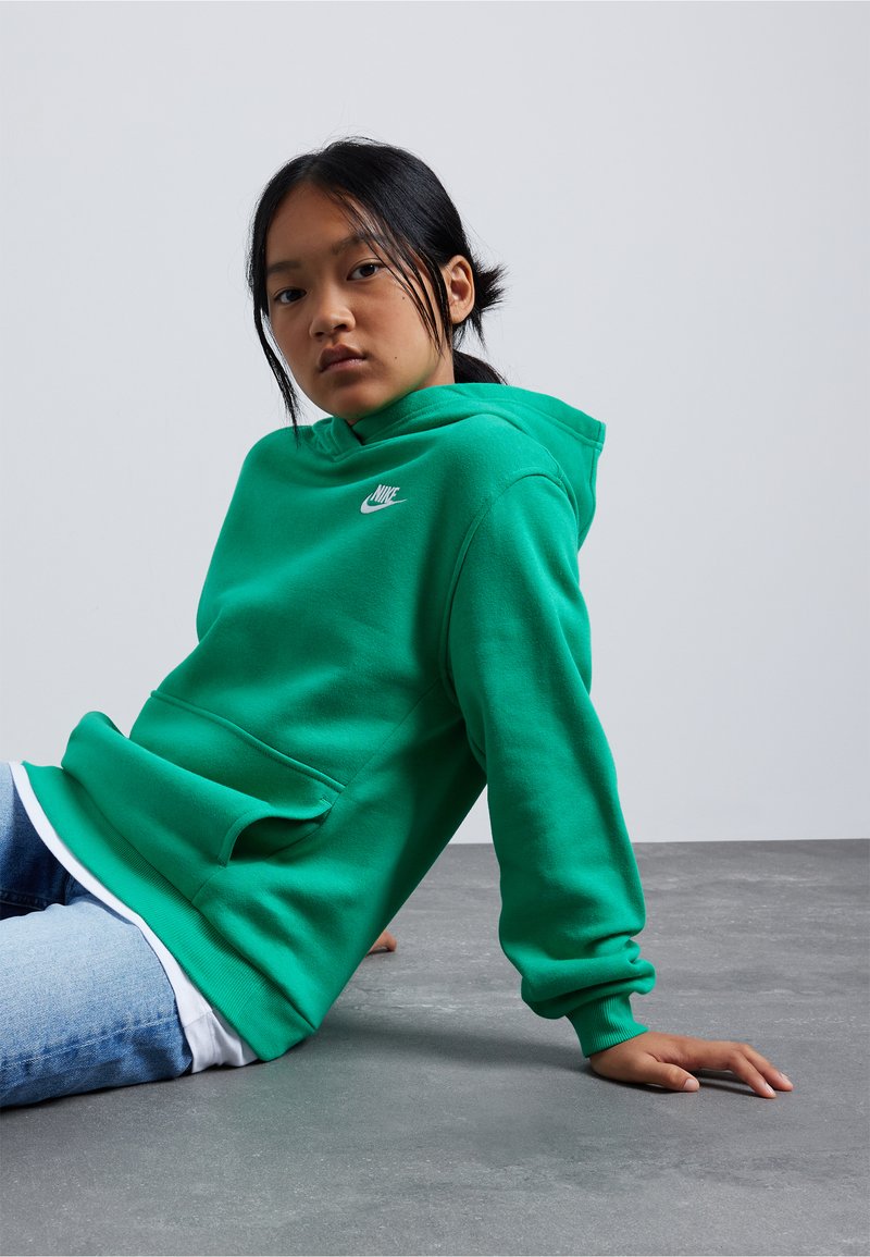 Nike Sportswear CLUB UNISEX - Bluză de molton - stadium green/white
