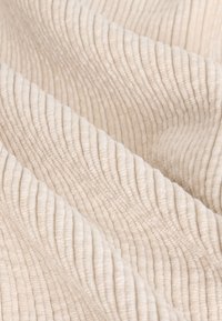 REGULAR FIT - WIDE SOFT  - Pantaloni - ecru