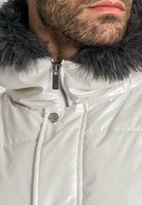 Gianni Kavanagh Abrigo de invierno - white