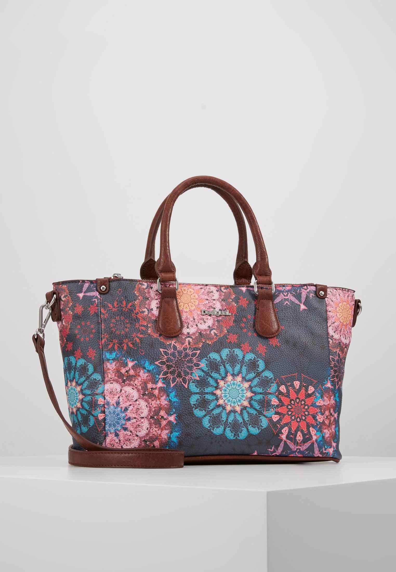 يعتمد تنغمس سخيف bolsos desigual zalando - muradesignco.com