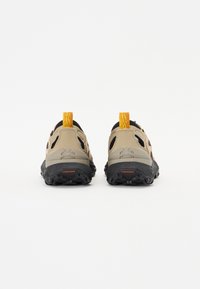 Thumbnail Image 3